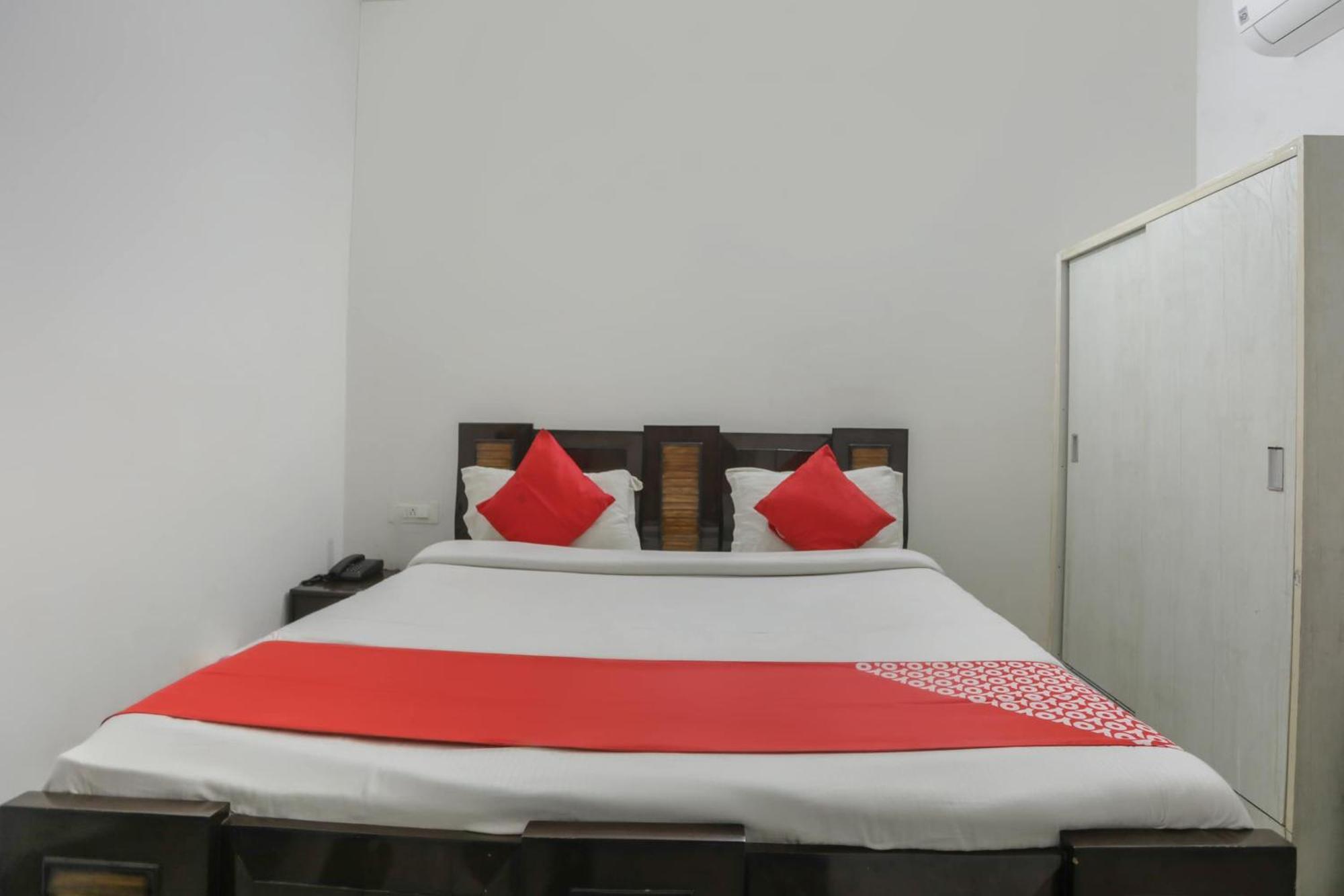 Hotel O Aarush Jhajhar Esterno foto