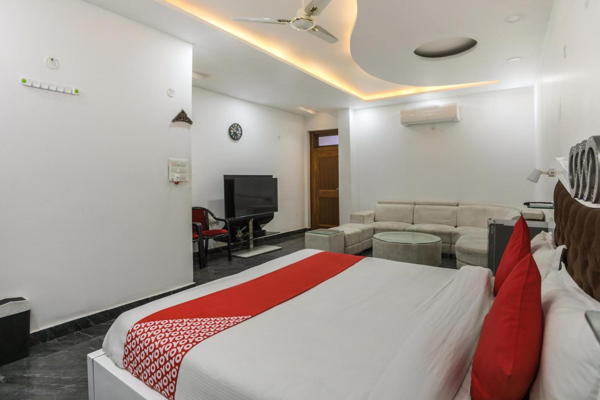 Hotel O Aarush Jhajhar Esterno foto